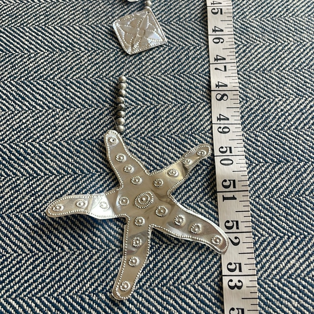Hanging star decor